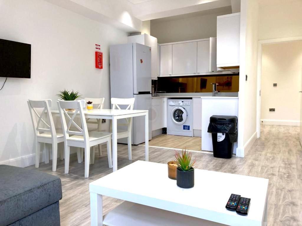 Harrow Apartments 런던 외부 사진